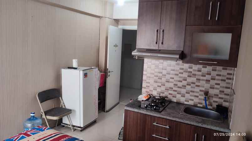 studio furnished green pramuka